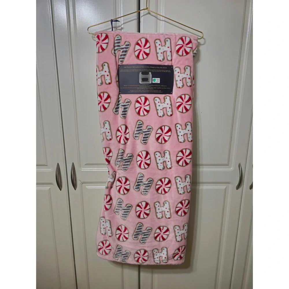 Rachel Rachel Roy Pink Ho Ho Ho Peppermint Plush Throw Blanket 60x70 NW